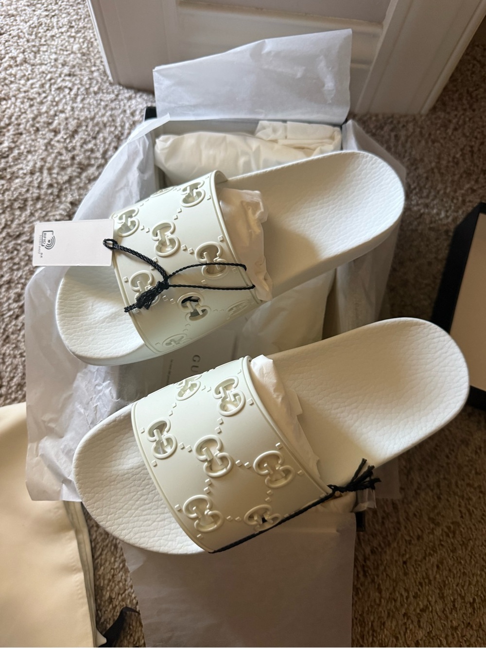Gucci White GG slides